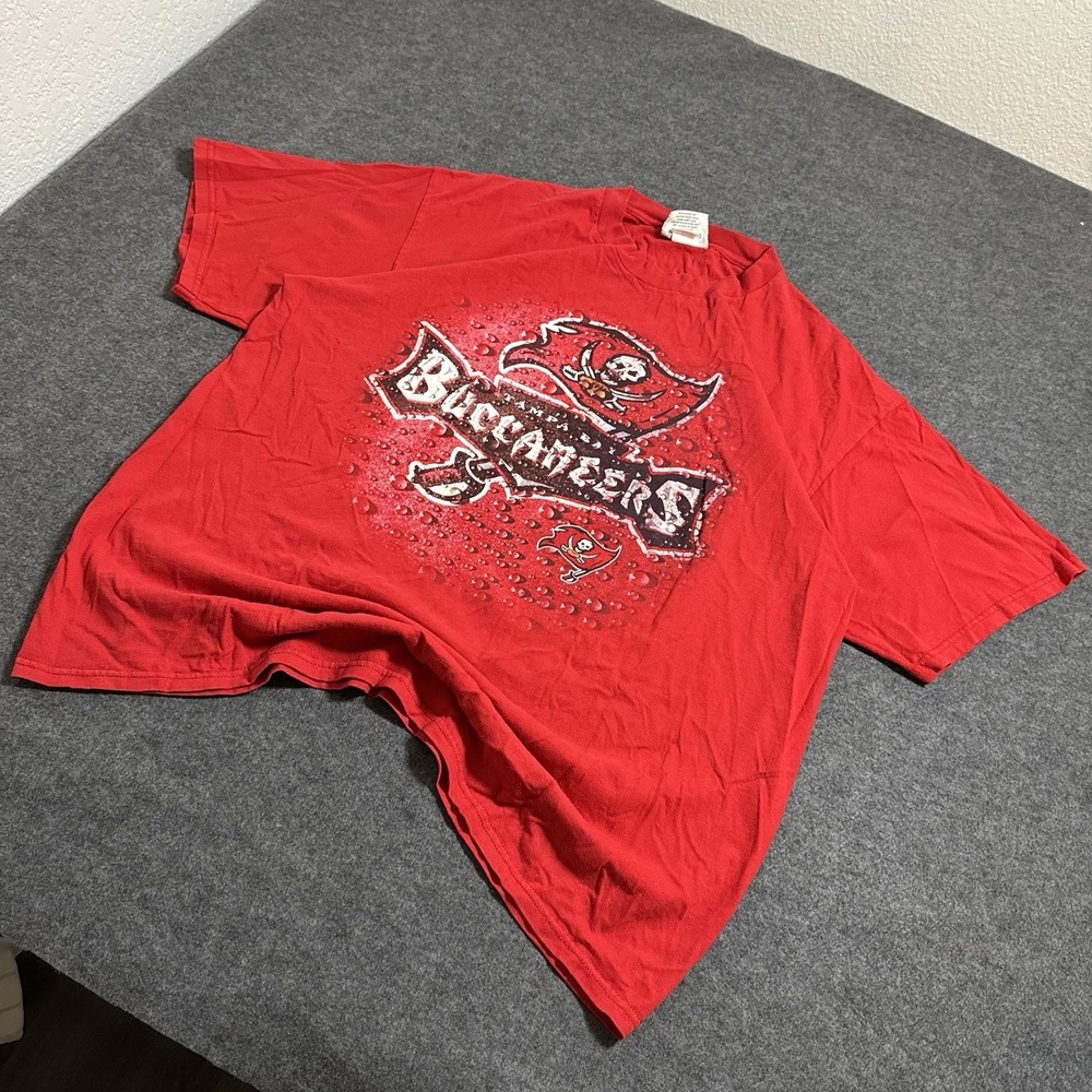 VTG 90s Tampa Bay Buccaneers Splash Logo Tshirt Mens XL Red Sports Retro Lee